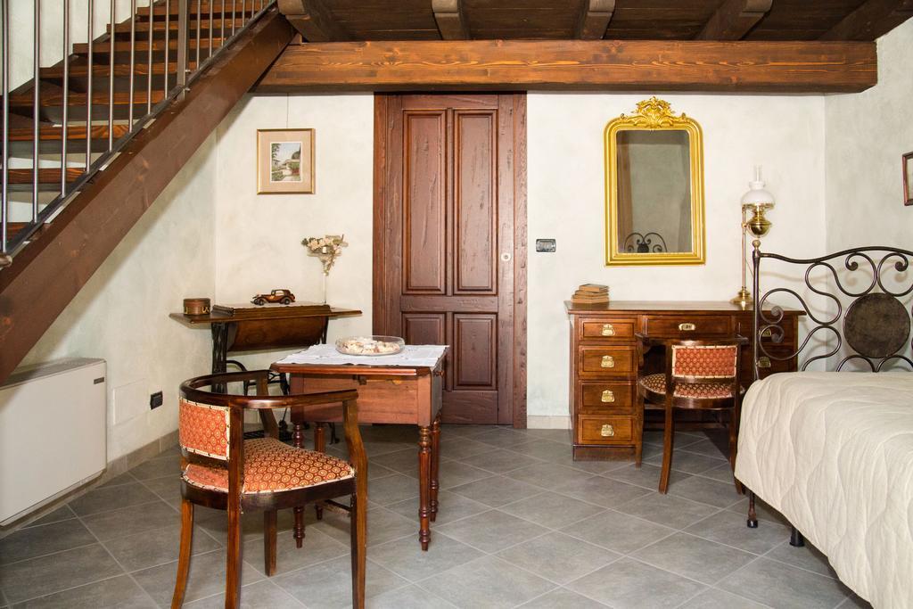Casa Del Grande Vecchio Bed & Breakfast Airasca Bilik gambar