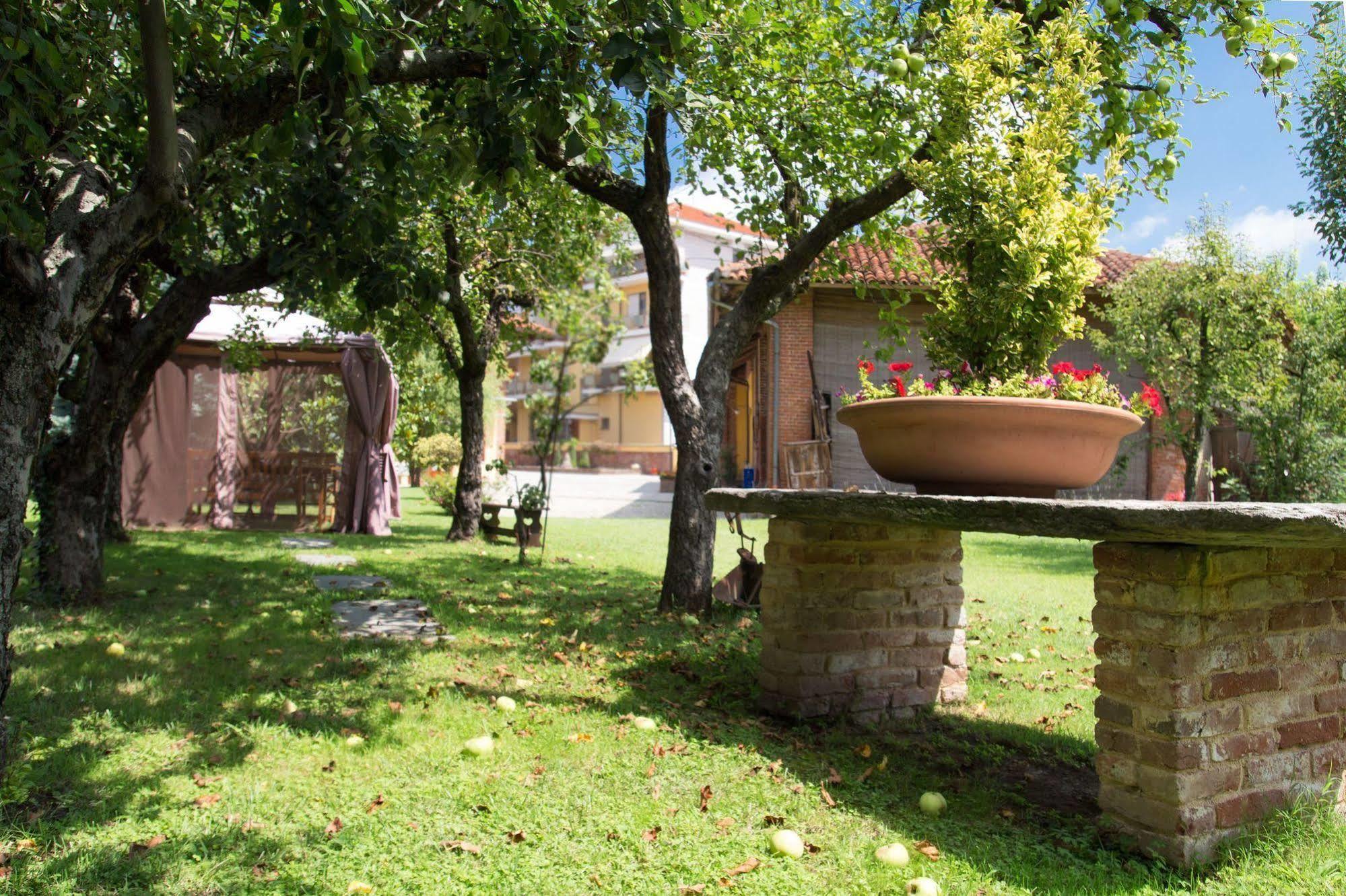 Casa Del Grande Vecchio Bed & Breakfast Airasca Luaran gambar
